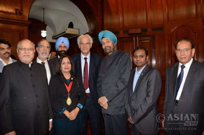 Navtej Lauds British Indians Navtej Lauds British Indians
